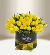 Букет эксклюзив - Роскошные цветочные черный ящик с тюльпанами площади